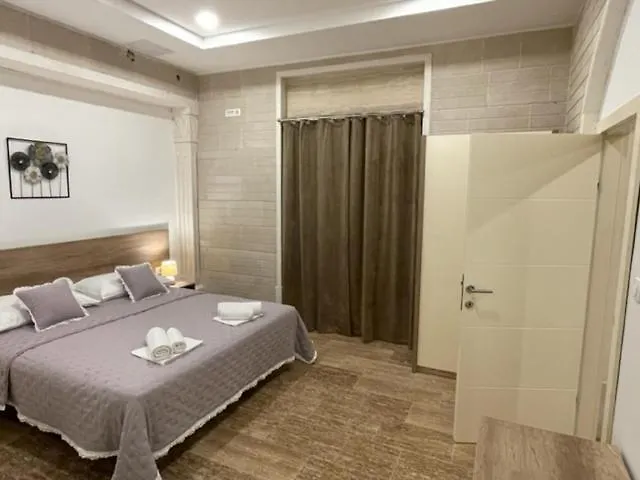 Apartamento Luce Mit Pool Makarska