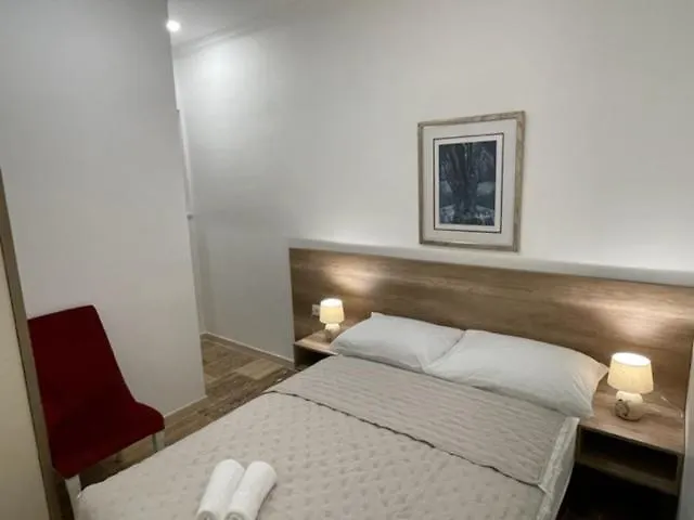 Apartamento Luce Mit Pool Makarska