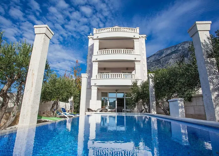 Apartamento Luce Mit Pool Makarska