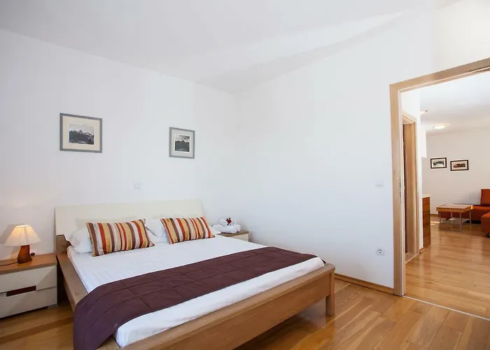 Luce Mit Pool Apartamento