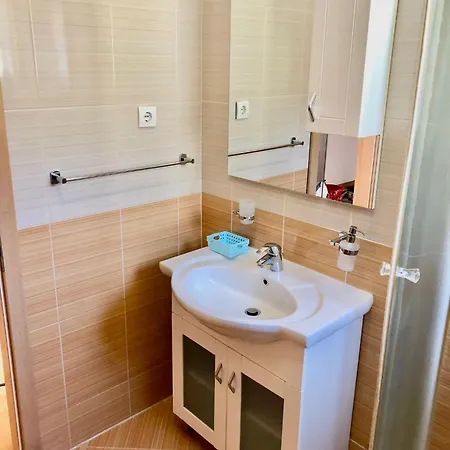 Apartamento Luce Mit Pool