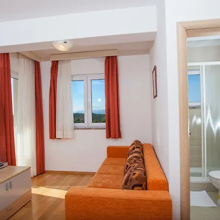 Lägenhet Luce Mit Pool *