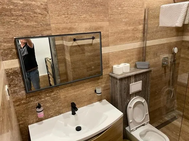 Luce Mit Pool * Makarská